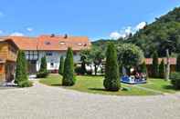 Lainnya Holiday Farm Situated Next to the Kellerwald-edersee National Park With a Sunbathing Lawn