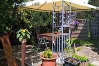 Others Lovely Holiday Home in Uxheim Niederehe With Garden