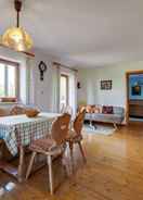 Imej utama Farmhouse Apartment in Neukirchen Near Heiligen Blut