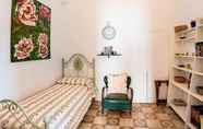 Lainnya 2 Quaint Holiday Home in Lecce Apulia near Town Center