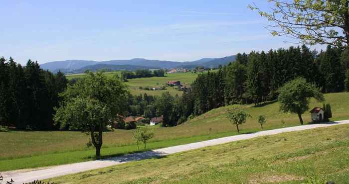 Khác Beautiful Holiday Home in Viechtach With Views