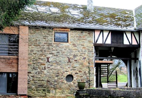 Others Studio in Former Coach House