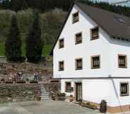 Others 4 Lavish Apartment in Merschbach near Forest