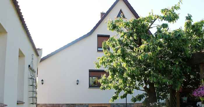 Lain-lain Luxurious Apartment in Gagelow With Garden