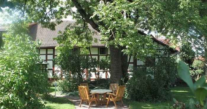 Lain-lain Comfortable Apartment in Tabarz Thuringia Near Forest