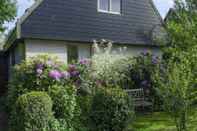 อื่นๆ Detached Vacation Home in Friesland With Private Garden in Very Quiet Area