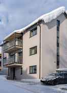 Imej utama Large Apartment in Sankt Georgen With Balcony