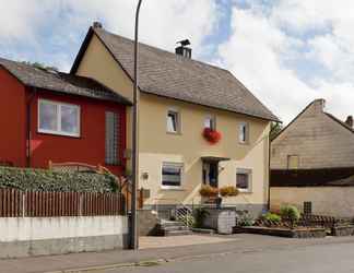 Others 2 Alluring Apartment in Hillesheim With Patio