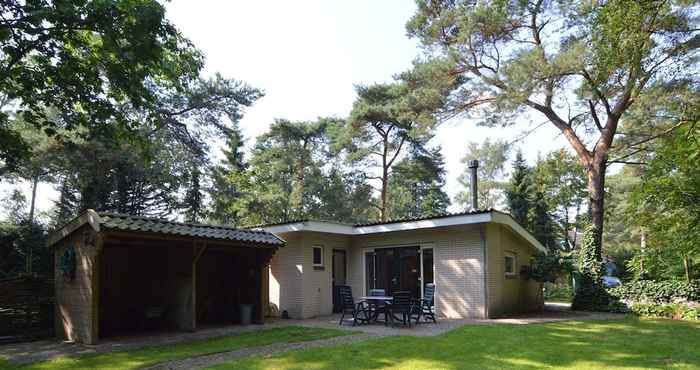 Lainnya Refined Holiday Home in Guelders near Forest