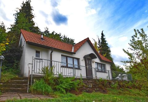 Lain-lain Charming Bungalow in Tabarz Thüringer Wald With Garden