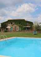 Imej utama Farmhouse in Sorano With Swimming Pool, Terrace, Barbecue