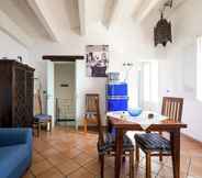 Lainnya 2 Tasteful Holiday Home in Santa Flavia With Terrace