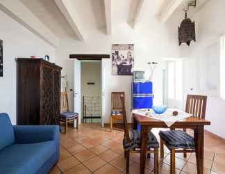 Lainnya 2 Tasteful Holiday Home in Santa Flavia With Terrace