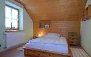 Others 4 Modern Holiday Home in Prunn Near Lake
