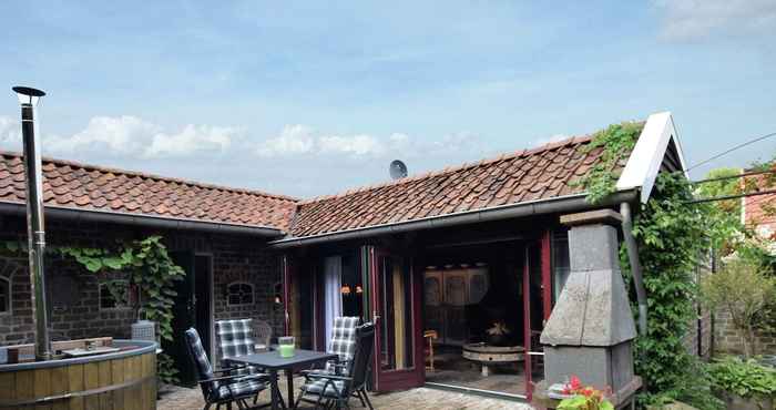 Others Cozy Free Holiday Home in Musselkanaal With Hot Tub