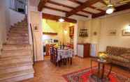 Others 3 Lush Apartment in Lucignano With Pool