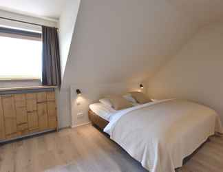 Others 2 Beautiful Holiday Home in Diksmuide With Terrace, Garden