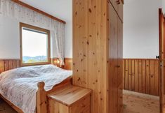 Others 7 Cosy Holiday Home With Private Pool