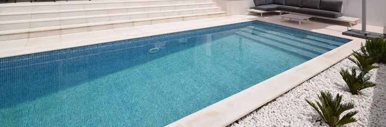 Lain-lain Comfortable Villa in Coto With Swimming Pool