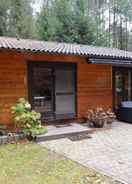 Imej utama Chalet in a Peaceful Location in a Forest Near Nijlen