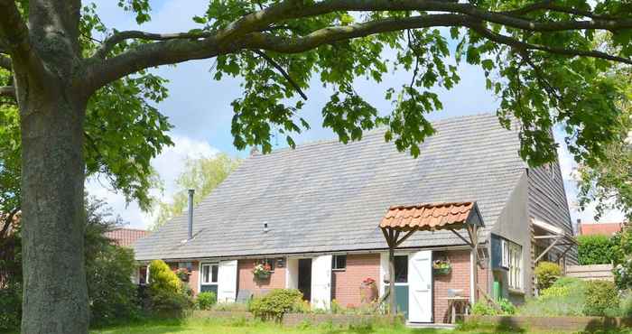 Others Cozy Holiday Home in Bergen op Zoom With Garden