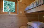 Lainnya 4 Charming Holiday Home in Malmedy With Sauna, Terrace, BBQ