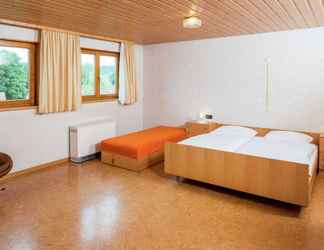 Lain-lain 2 Spacious Apartment in the Black Forest in a Quiet Residential Area With Private Balcony