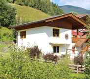 Others 7 Luxurious Holiday Home in Saalbach-hinterglemm With Terrace