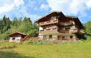 Others 3 Spacious Chalet near Ski Area in Saalbach-Hinterglemm