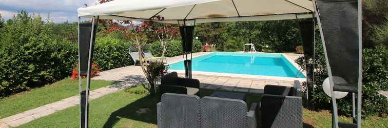 Lainnya Pretty Chalet in Citta di Castello With Swimming Pool