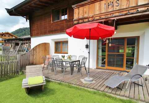 Others Comfortable Cottage Near Ski Area in Leogang
