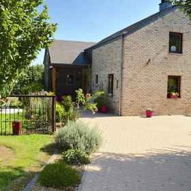 Primary image1Cottage Oree des Bois in Paliseul With Garden,Arrondissement de Neufchâteau飯店