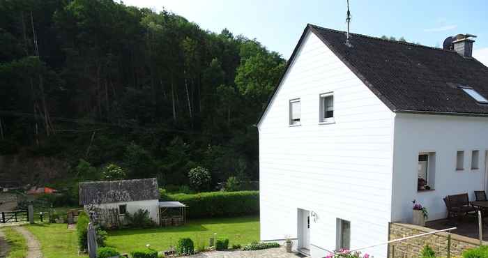 Lain-lain Apartment in Waxweiler With Heat Cabin Near Hiking, Cycling