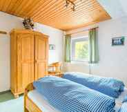 Others 3 Modern Apartment in Tabarz Thüringer Wald With Garden