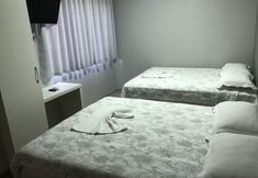 Others 3 Hotel Vitrine