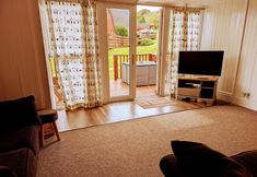 อื่นๆ 7 Chalet-sleeps6-parking-garden-pool