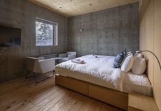 อื่นๆ 5 Puffin by H2 Life