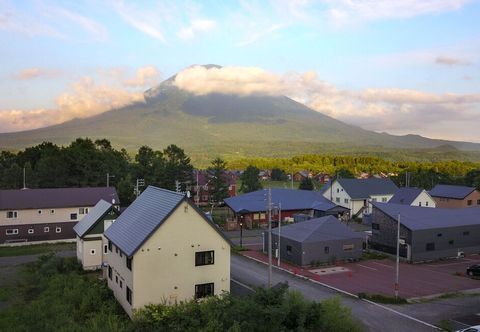 อื่นๆ Trailside Apartments & Chalet