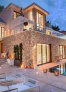 Imej utama Luxury Villa Silent with Infinity Pool