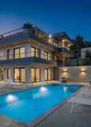 Imej utama Luxury Villa Romeo with Heated Pool