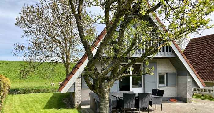 Lain-lain 6 Pers Sunny House With Equipped Terrace Behind a Dike at Lauwersmeer