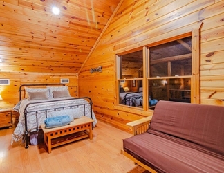 Others 2 Ridgeview Retreat Seclude Cabin Includes Wifi, Cable, and Charcoal Grill by Redawning