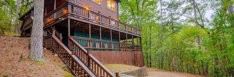 Others Ridgeview Retreat Seclude Cabin Includes Wifi, Cable, and Charcoal Grill by Redawning