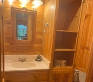 Others 3 Ridgeview Retreat Seclude Cabin Includes Wifi, Cable, and Charcoal Grill by Redawning