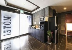 Others 2 71 Street Motel