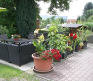 Lain-lain 6 Cozy Apartment in Lichtenhain Germany With Garden