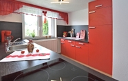 Lainnya 5 Cozy Apartment in Lichtenhain Germany With Garden