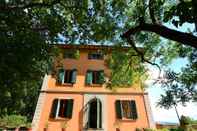 Others Lovely Holiday Home in Montefiridolfi With Hill View