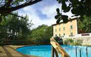 Others 4 Lovely Holiday Home in Montefiridolfi With Hill View