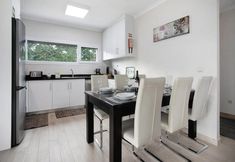 其他 5 Alluring Villa in Salir de Matos near Coast